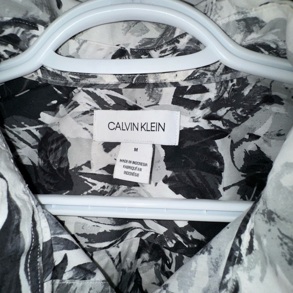 Calvin Klein men’s casual tshirt - Picture 2 of 3